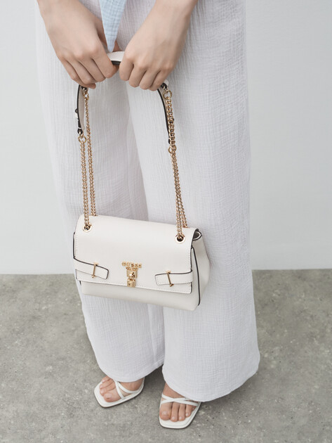 Женская сумка  GUESS YESBA CONVERTIBLE XBODY FLAP, Артикул HWBG7833210, молочно-белый | 4814250. Ракурс 5