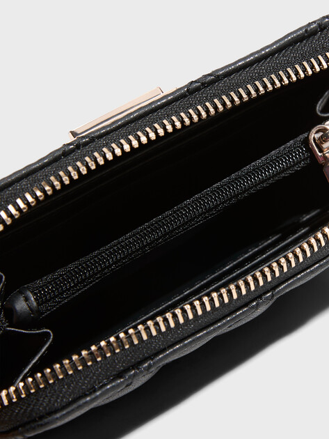 Женский кошелёк GUESS GIULLY II SLG MED ZIP AROUND, Артикул SWQG9673140, черный | 4814780. Ракурс 3