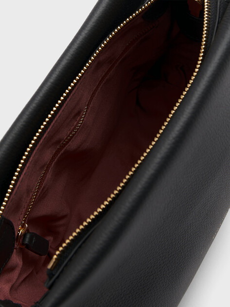 Женская сумка COCCINELLE HANDBAG DOUBLE GRAINY LEATHER, Артикул E1 M50 58 01 01, черный | 4818816. Ракурс 4 Женская сумка COCCINELLE HANDBAG DOUBLE GRAINY LEATHER, Артикул E1 M50 58 01 01, черный | 4818816. Ракурс 4