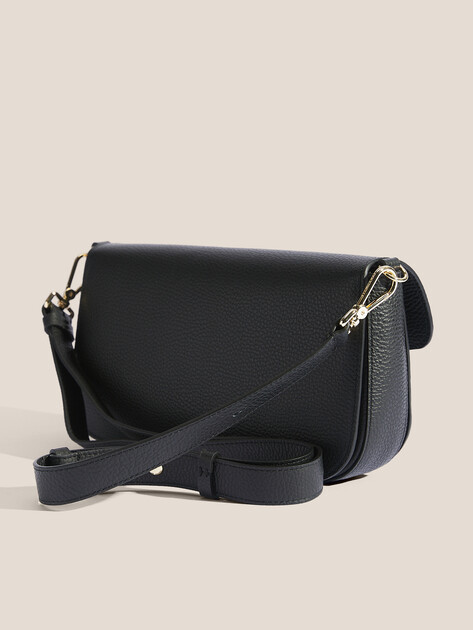 Женская сумка COCCINELLE HANDBAG GRAINED LEATHER / COGN, Артикул E1 SSL 12 03 01, черный | 4819563. Ракурс 3 Женская сумка COCCINELLE HANDBAG GRAINED LEATHER / COGN, Артикул E1 SSL 12 03 01, черный | 4819563. Ракурс 3