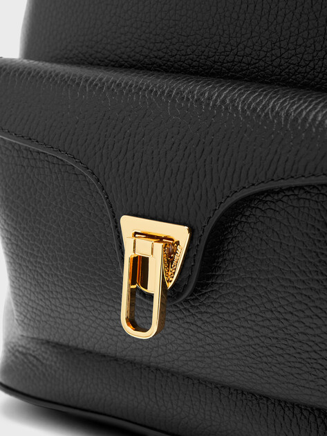 Женский рюкзак COCCINELLE HANDBAG GRAINED LEATHER / NOIR, Артикул E1 TFK 14 01 01, черный | 4819621. Ракурс 2