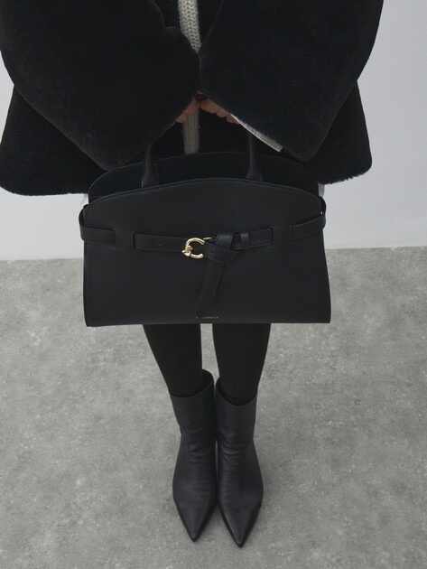 Женский тоут COCCINELLE HANDBAG SMOOTH LEATHER / NOIR, Артикул E1 TLA 18 04 01, черный | 4822302. Ракурс 5