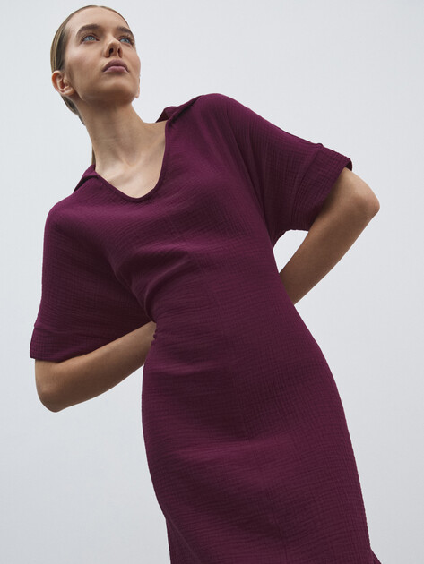 Женское платье из муслина MAISON DAVID, Артикул BLN917, бордово-фиолетовый | 4835838. Ракурс 2