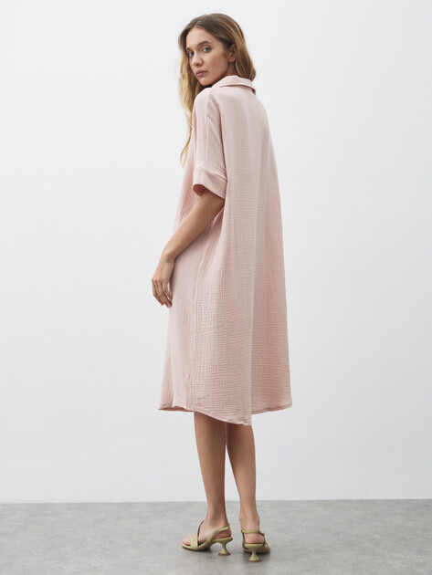 Женское платье из муслина MAISON DAVID, Артикул BLN917, бледно-розовый | 4835839. Ракурс 4