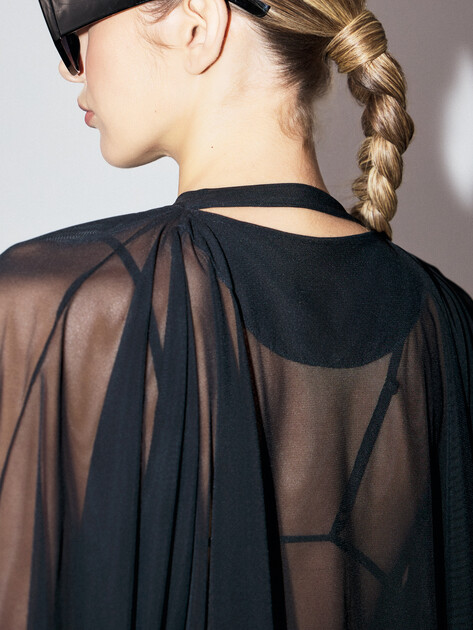 Женская блузка MM6 MAISON MARGIELA, Артикул S62NH0038, черный | 4854235. Ракурс 3