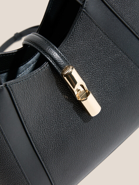 Женский тоут FURLA, Артикул FURLA GOCCIA S TOTE, черный | 4857478. Ракурс 2