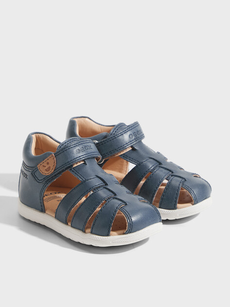 Детские сандалии GEOX B SANDAL MACCHIA BOY, Артикул B254VA, темно-синий | 4857551. Ракурс 2 Детские сандалии GEOX B SANDAL MACCHIA BOY, Артикул B254VA, темно-синий | 4857551. Ракурс 2