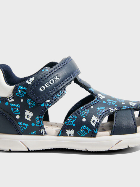 Детские сандалии GEOX B SANDAL ZAPITO BOY, Артикул B556EC, темно-синий | 4857633. Ракурс 3
