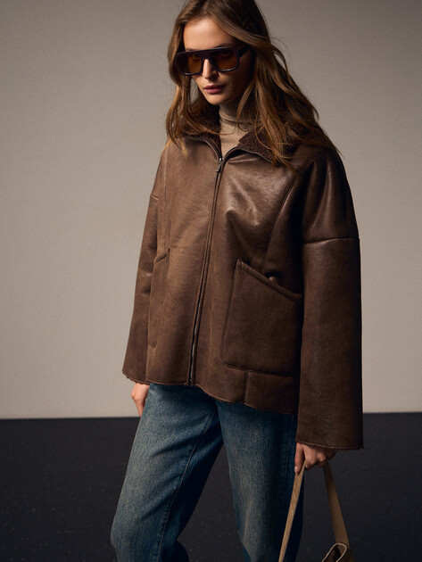 Женская дубленка MAISON DAVID, Артикул ODRI_SDF_L, коричневый | 4858015. Ракурс 6 Женская дубленка MAISON DAVID, Артикул ODRI_SDF_L, коричневый | 4858015. Ракурс 6