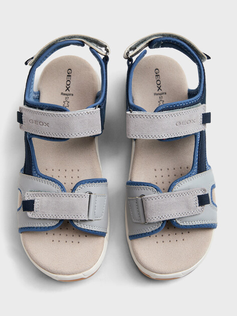 Детские сандалии GEOX J SANDAL ALBEN BOY, Артикул J35AVA, серый | 4858102. Ракурс 4 Детские сандалии GEOX J SANDAL ALBEN BOY, Артикул J35AVA, серый | 4858102. Ракурс 4