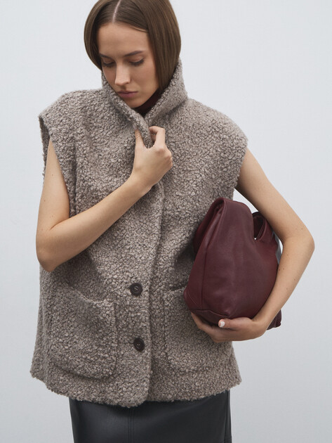 Женский жилет MAISON DAVID, Артикул SOPHIE_ALPACO, бежево-серый | 4862543. Ракурс 5 Женский жилет MAISON DAVID, Артикул SOPHIE_ALPACO, бежево-серый | 4862543. Ракурс 5