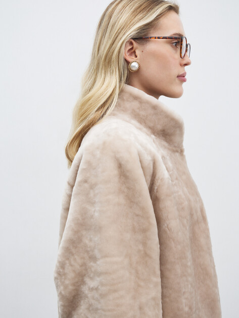 Женская шуба  MAISON DAVID, Артикул GEORGETTE_STR, серовато-бежевый | 4865175. Ракурс 3