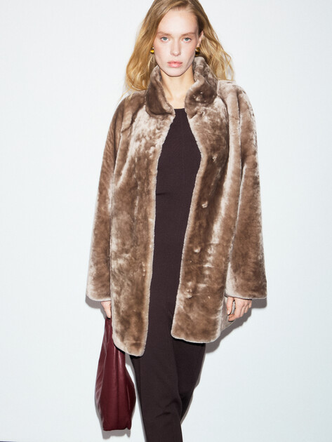 Женская шуба  MAISON DAVID, Артикул GEORGETTE_STR, светло-коричневый | 4865218. Ракурс 5