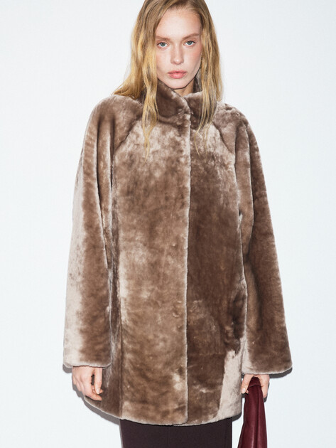 Женская шуба  MAISON DAVID, Артикул GEORGETTE_STR, светло-коричневый | 4865218. Ракурс 6