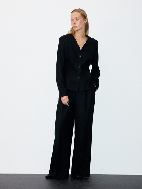 Женский жакет LUMIQUE, Артикул l0050, черный | 4869404. Ракурс 2 Женский жакет LUMIQUE, Артикул l0050, черный | 4869404. Ракурс 2