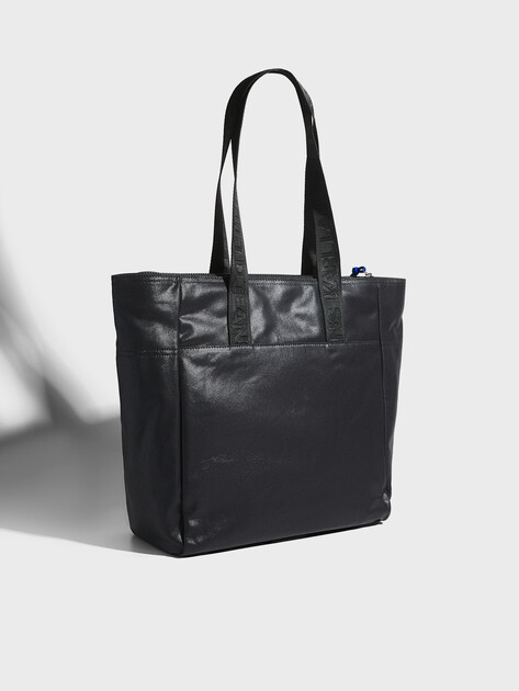 Женский тоут KARL LAGERFELD JEANS klj utility coated dnm tote, Артикул A3W30224, черный | 4874617. Ракурс 3