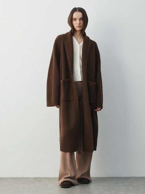 Женский кардиган MAISON DAVID, Артикул ML-KN136005, темно-коричневый | 4880963. Ракурс 2 Женский кардиган MAISON DAVID, Артикул ML-KN136005, темно-коричневый | 4880963. Ракурс 2