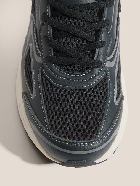 Мужские кроссовки FILA MILLENIUM SMR M, Артикул MILLENIUM SMR M, черный | 4882695. Ракурс 3