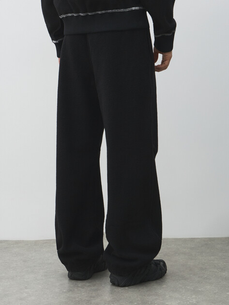 Мужские брюки MM6 MAISON MARGIELA, Артикул SH0KA0050, черный | 4887177. Ракурс 4