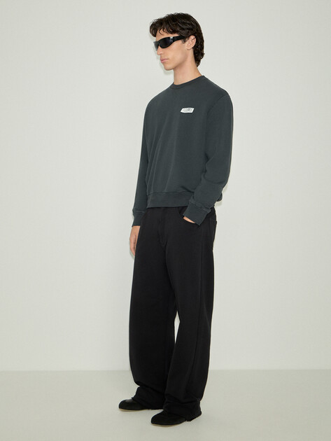 Мужские брюки MM6 MAISON MARGIELA, Артикул SH0KA0056, черный | 4887185. Ракурс 2 Мужские брюки MM6 MAISON MARGIELA, Артикул SH0KA0056, черный | 4887185. Ракурс 2