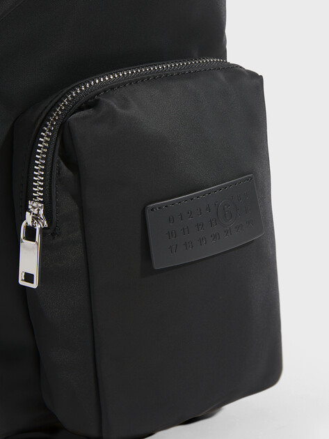 Рюкзак MM6 MAISON MARGIELA JAPANESE SLING BAG, Артикул SB5WG0019, черный | 4887711. Ракурс 2 Рюкзак MM6 MAISON MARGIELA JAPANESE SLING BAG, Артикул SB5WG0019, черный | 4887711. Ракурс 2