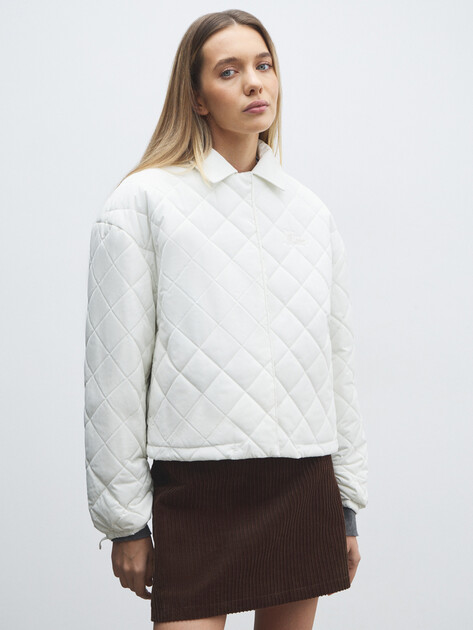 Женская куртка GUESS BIANCA PUFFER QUILTED JACKET, Артикул V5YL13WHE92, белый | 4908947. Ракурс 6 Женская куртка GUESS BIANCA PUFFER QUILTED JACKET, Артикул V5YL13WHE92, белый | 4908947. Ракурс 6