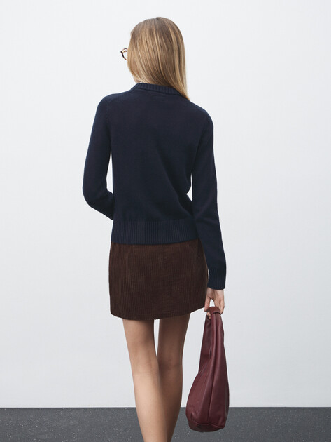 Женский джемпер GUESS JEANS, Артикул W4BR10Z3HM1, темно-синий | 4908992. Ракурс 4