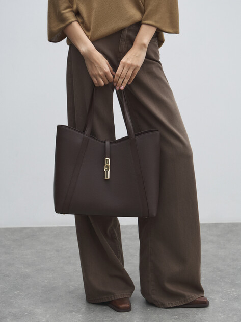 Женский тоут FURLA, Артикул FURLA GOCCIA L TOTE, шоколадный | 4912082. Ракурс 5