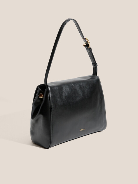 Женская сумка FURLA, Артикул FURLA DOMUS S SHOULDER BAG 27, черный | 4912168. Ракурс 3 Женская сумка FURLA, Артикул FURLA DOMUS S SHOULDER BAG 27, черный | 4912168. Ракурс 3