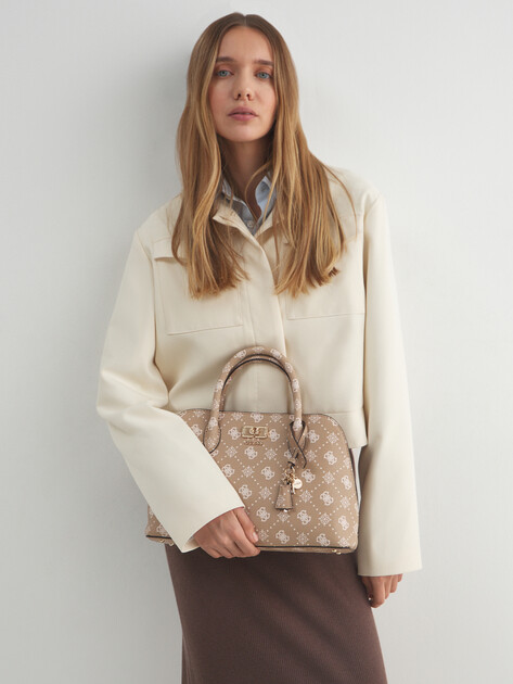 Женский тоут GUESS EMELIE LOGO 2 COMP SATCHEL, Артикул HWGP9928060, бежевый | 4913461. Ракурс 5