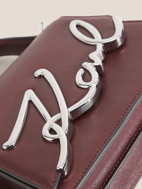 Женская сумка  KARL LAGERFELD k/signature 2.0 sm crossbody, Артикул A1W30038, темно-бордовый | 4915472. Ракурс 2