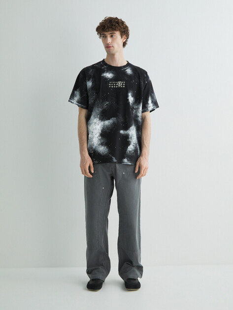 Мужские джинсы MM6 MAISON MARGIELA, Артикул SH0LA0034, серый | 4915598. Ракурс 2 Мужские джинсы MM6 MAISON MARGIELA, Артикул SH0LA0034, серый | 4915598. Ракурс 2