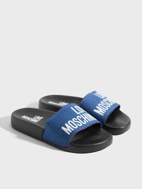 Женские шлепанцы LOVE MOSCHINO POOL SLIDE, Артикул JA28192G, синевато-голубой | 4917914. Ракурс 2