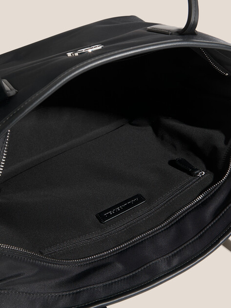 Женский тоут KARL LAGERFELD ikon nylon tote, Артикул A4W30011, черный | 4919274. Ракурс 4 Женский тоут KARL LAGERFELD ikon nylon tote, Артикул A4W30011, черный | 4919274. Ракурс 4