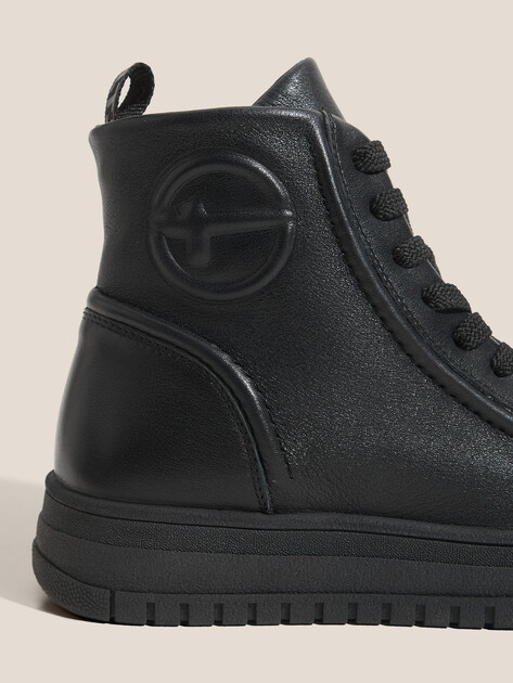 Женские высокие кеды TAMARIS, Артикул 1-26415-75 (K), черный | 4930262. Ракурс 3 Женские высокие кеды TAMARIS, Артикул 1-26415-75 (K), черный | 4930262. Ракурс 3