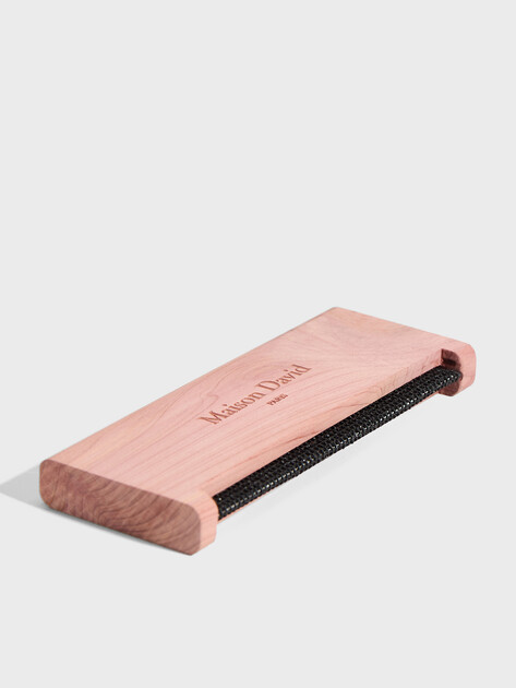 Механическая машинка для удаления катышков MAISON DAVID, Артикул Wooden Lint Remover, коричневый | 4931389. Ракурс 3 Механическая машинка для удаления катышков MAISON DAVID, Артикул Wooden Lint Remover, коричневый | 4931389. Ракурс 3