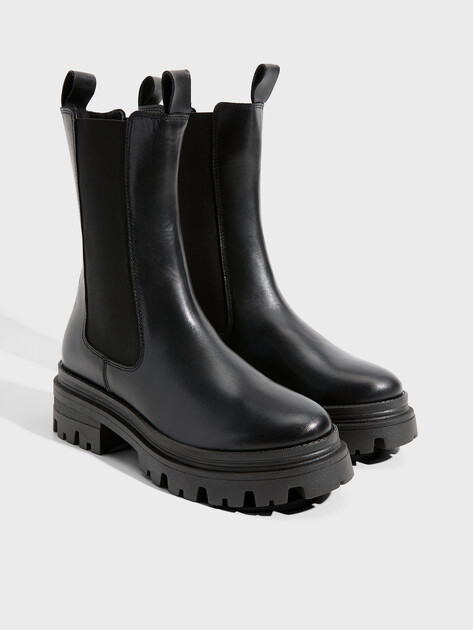 Женские челси TAMARIS, Артикул 1-25498-41 (K), черный | 4933368. Ракурс 2