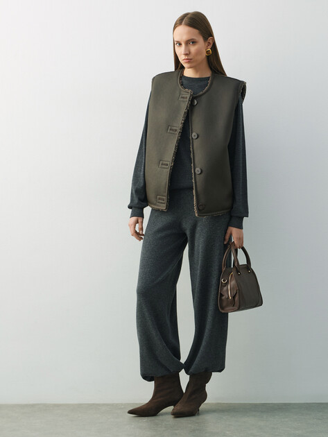 Женский двусторонний жилет MAISON DAVID, Артикул MARION_SDF_DR, коричневый | 4936572. Ракурс 2