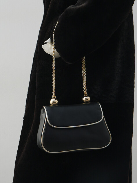 Женская сумка FURLA, Артикул FURLA HEATHER MINI SHOULDERBAG, черный | 4937109. Ракурс 5 Женская сумка FURLA, Артикул FURLA HEATHER MINI SHOULDERBAG, черный | 4937109. Ракурс 5