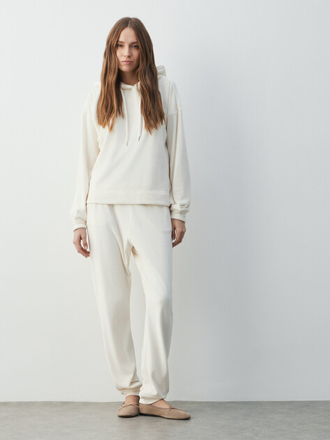 Женское худи ETAM, Артикул GALIKAN - SWEATSHIRT, молочно-бежевый | 4949292. Ракурс 2