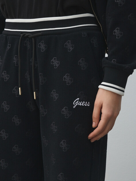 Женские широкие брюки  GUESS PAULINA WIDE LEG PANTS, Артикул V5BB00K1902, черный | 4952296. Ракурс 3