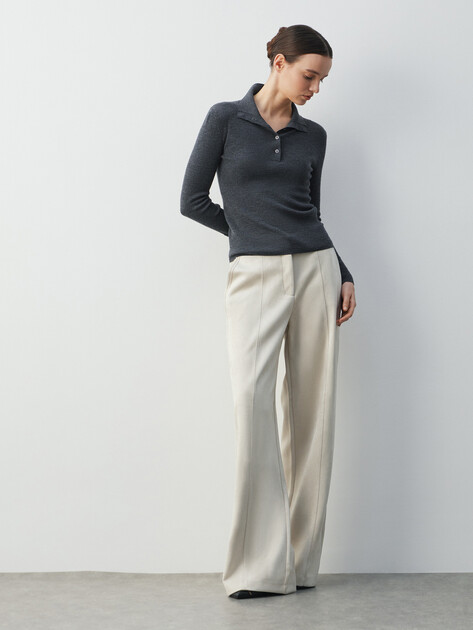 Женские широкие брюки  GUESS TAILORING SCUBA PANTS, Артикул W5BB53KAUJ2, серо-бежевый | 4955740. Ракурс 2