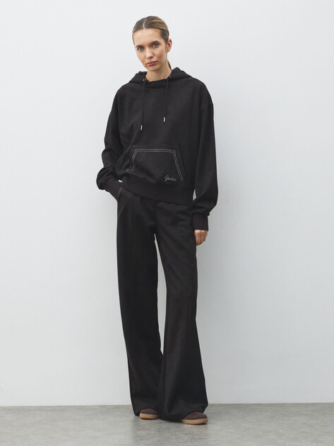 Женские широкие брюки  GUESS TAILORING SCUBA PANTS, Артикул W5BB53KAUJ2, черный | 4955751. Ракурс 2