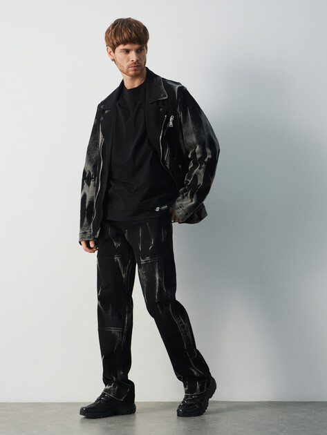 Мужской лонгслив GUESS NICCO CN LS T-SHIRT, Артикул Z5BI07I3Z14, черный | 4960847. Ракурс 2 Мужской лонгслив GUESS NICCO CN LS T-SHIRT, Артикул Z5BI07I3Z14, черный | 4960847. Ракурс 2