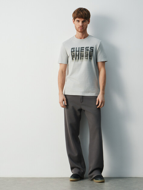 Мужская футболка GUESS ZADAR CN T-SHIRT, Артикул Z5BI12I3Z14, светло-серый | 4960854. Ракурс 2