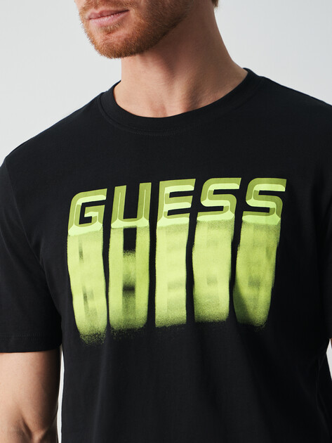 Мужская футболка GUESS ZADAR CN T-SHIRT, Артикул Z5BI12I3Z14, черный | 4960861. Ракурс 3