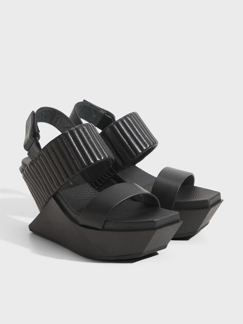 Женские босоножки UNITED NUDE Delta Wedge Puffier, Артикул Delta Wedge Puffier, черный | 4962149. Ракурс 2 Женские босоножки UNITED NUDE Delta Wedge Puffier, Артикул Delta Wedge Puffier, черный | 4962149. Ракурс 2