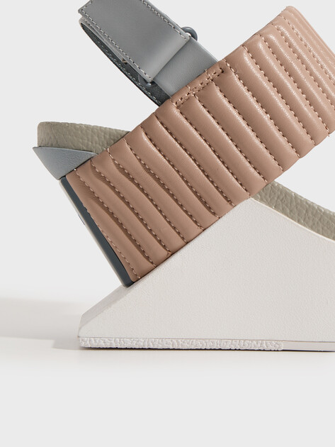 Женские босоножки UNITED NUDE Delta Wedge Puffier, Артикул Delta Wedge Puffier, темно-бежевый | 4962188. Ракурс 3 Женские босоножки UNITED NUDE Delta Wedge Puffier, Артикул Delta Wedge Puffier, темно-бежевый | 4962188. Ракурс 3