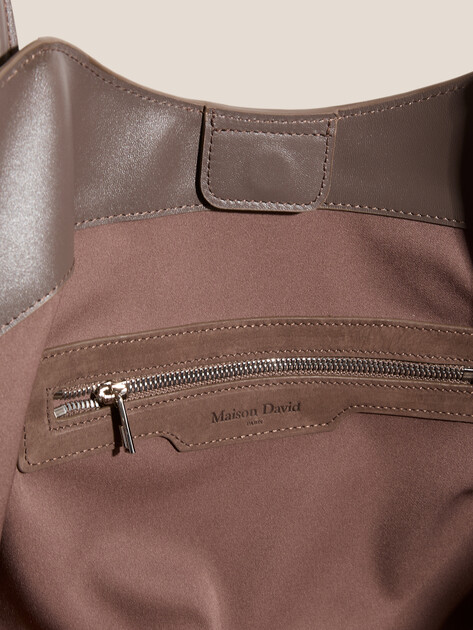 Женская сумка  MAISON DAVID, Артикул LAURA MINI, пыльно-коричневый | 4964311. Ракурс 4