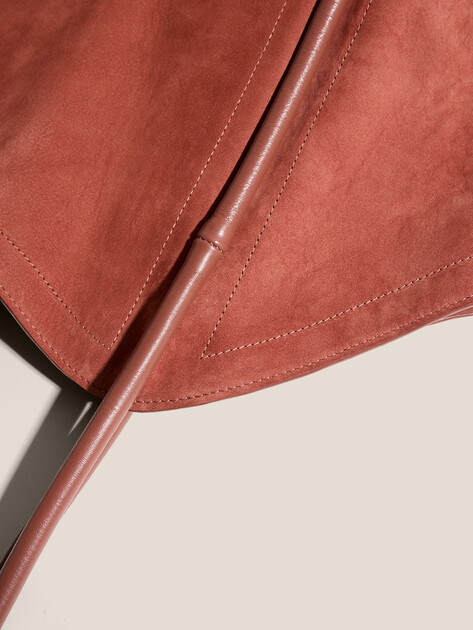 Женская сумка  MAISON DAVID, Артикул LAURA MAXI, кирпичный | 4964372. Ракурс 2